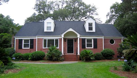 brick houses with red metal roofs|shingles for red brick house.